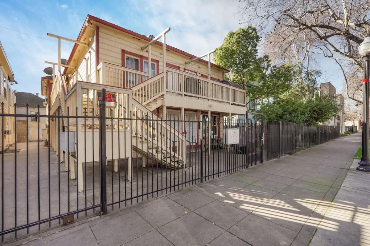 Homey Near Downtown Sac And American River Apartment